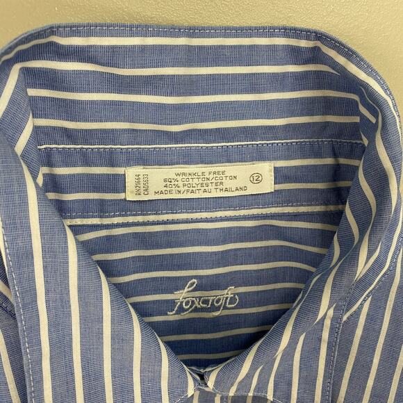 Foxcroft Wrinkle Free Button Up Top Womens 12 Striped Blue White Relaxed Soft - Picture 9 of 11